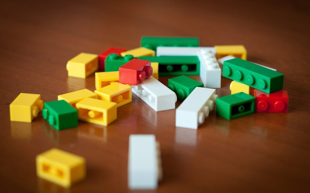 Like stepping on Lego and more COVID-19 analogies (Wordnerdery)